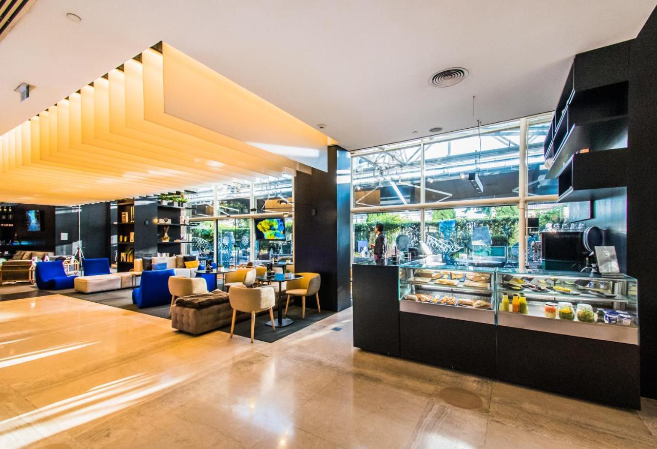 Pullman Sao Paulo Ibirapuera Hotel Exterior photo The lounge at the airport